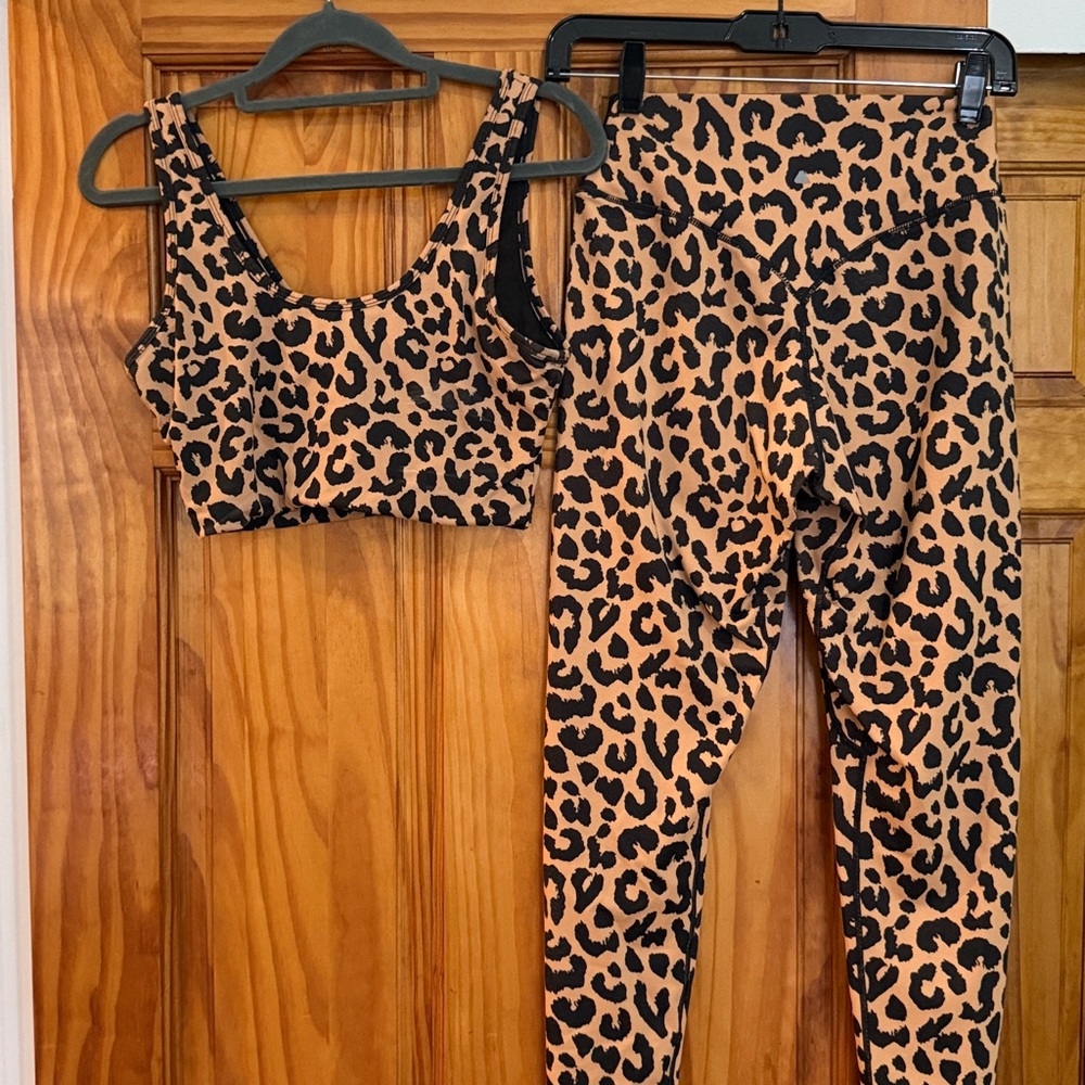 Balance Athletica leopard leggings - Picture 7 of 7
